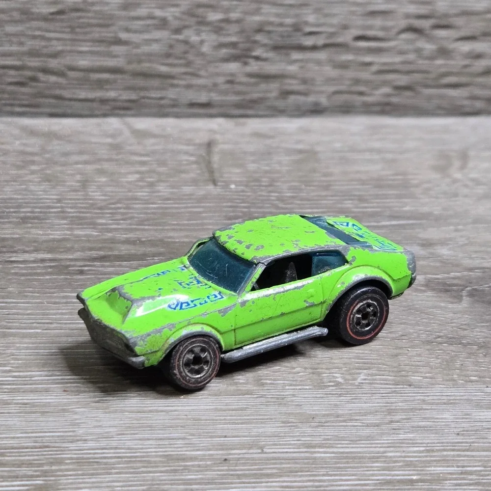 Hot Wheels Mighty Maverick Car Unisex 1:64 Light Green Redline Enamel Tested
